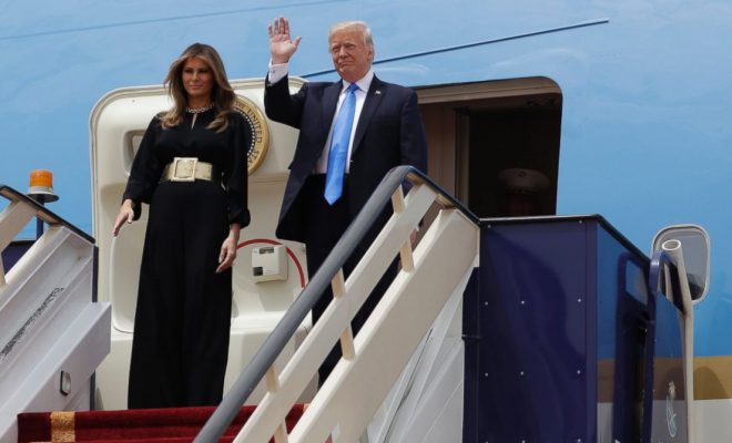 Arrivée de trump en arabie saoudite, première étape de son voyage à l’étranger