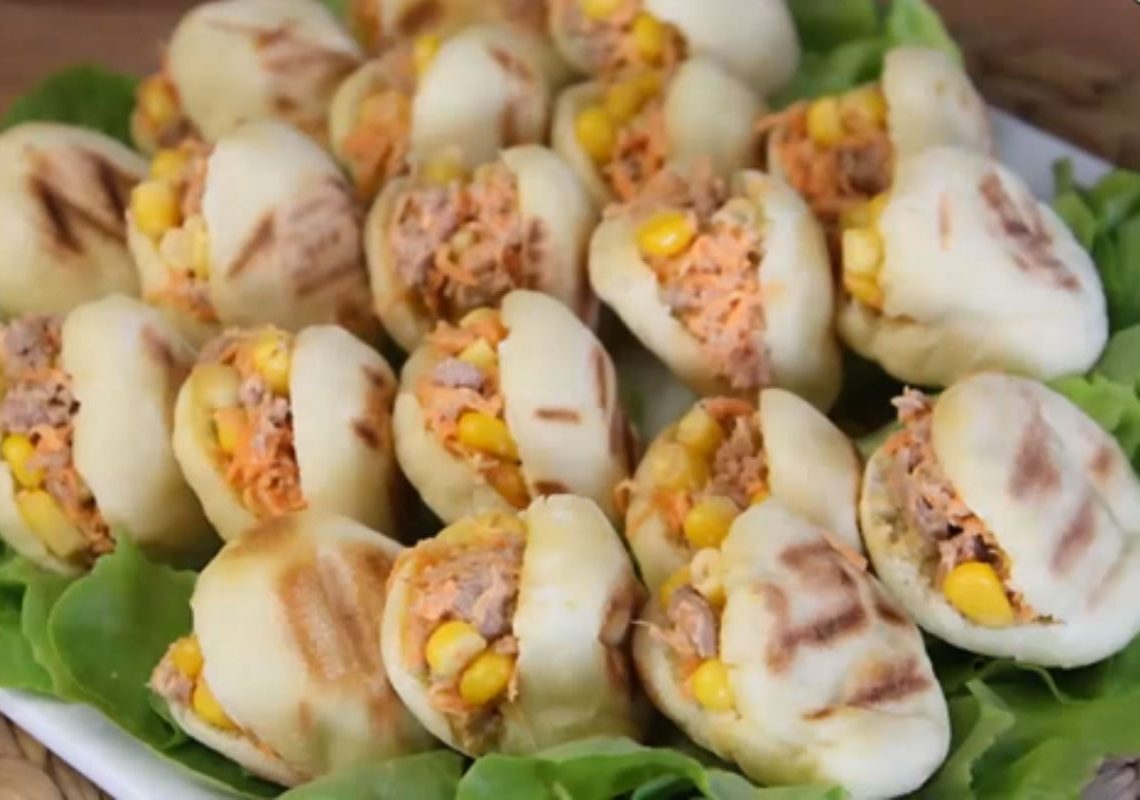 Recette de mini Batbouts (fricassés) farcis