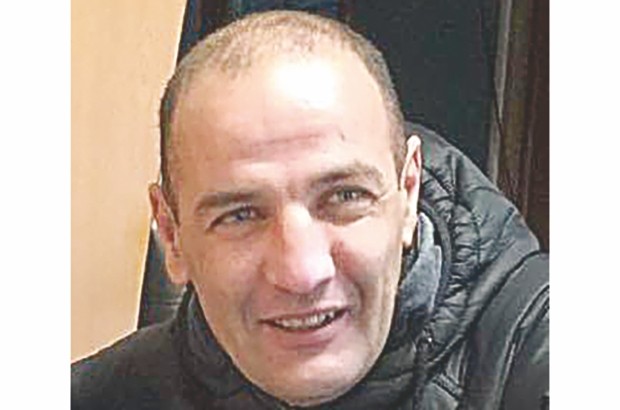 Il a été international entre 1997 et 2000:  Que devient Salem Harchèche ?