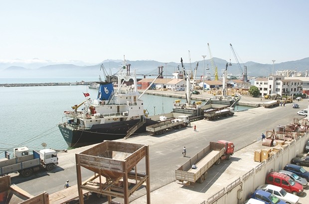 Un autre bateau transportant des équipements de cevital bloqué au port: Sabotage sur ordonnance : ça continue