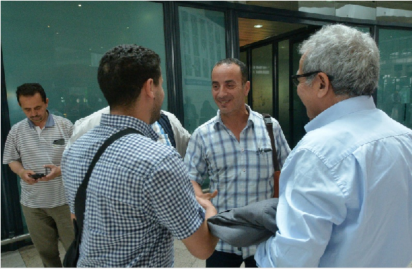 Expulsé par les autorités marocaines, le journaliste d’El Watan Djamel Alilat regagne l’Algérie