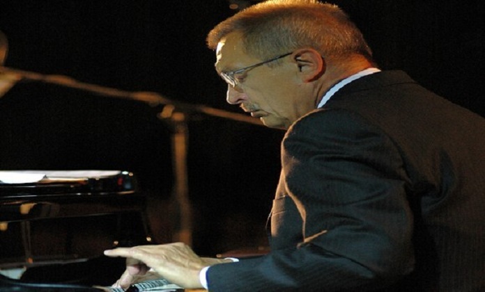 18e Festival culturel européen: le jazzman tchèque Emil Viklicky en concert à Alger