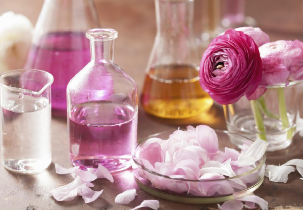 Les différents bienfaits de l’eau de rose sur notre corps