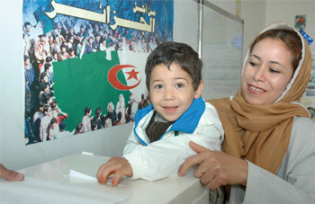 Ces enfants qui accompagnent leurs parents