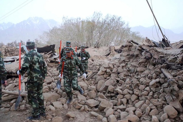 D&rsquo;une magnitude de 5,4: Chine: un séisme fait huit morts dans le Xinjiang (nord-ouest)