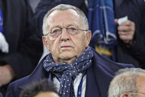 OL : Aulas pousse un cadre vers la sortie