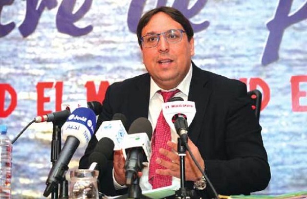 Mahdjoub Bedda entame des séances de travail avec les représentants du  patronat et de la centrale syndicale