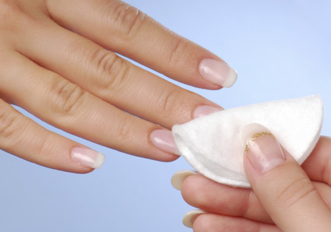 Plus de dissolvant? Voici par quoi tu peux le remplacer