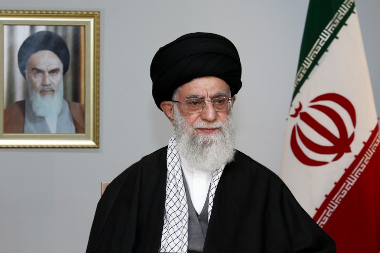Iran: L’Ayatollah Khamenei demande à l’Arabie saoudite de stopper « des crimes » contre le Yémen