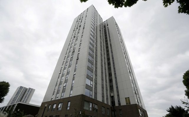 Cinq tours à londres «évacuées immédiatement» pour risques d’incendie