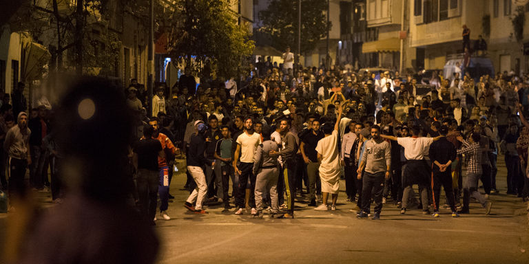 Maroc: des manifestants réprimés par les forces de l&rsquo;ordre, les critiques d&rsquo;ONG se multiplient