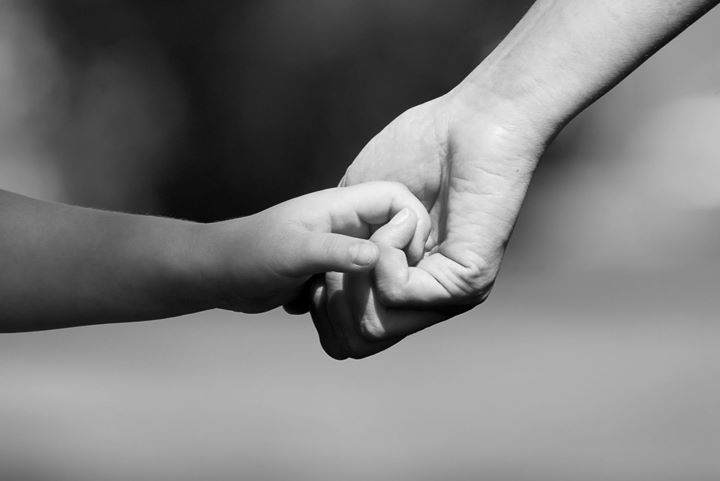 La protection de l&rsquo;enfance dans ses droits gérés par le réseau  «NADA»: Un « numéro vert 3033&Prime;à l&rsquo;écoute permanente