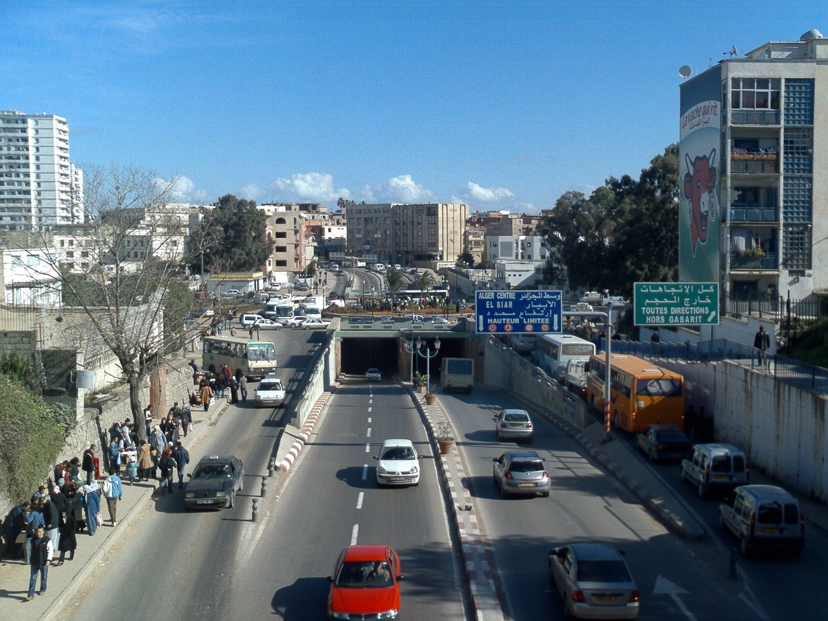 500 carrefours prévus à Alger