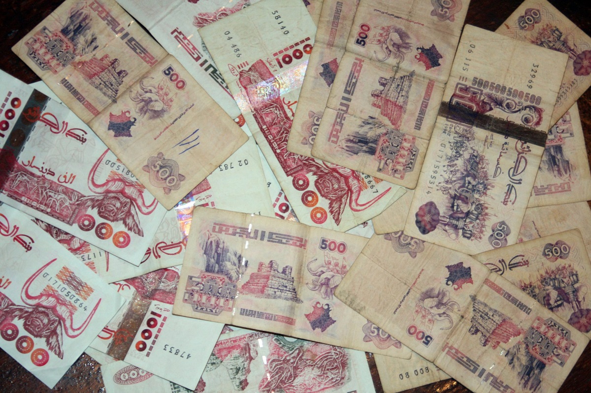 Évolution du dinar: Une perte de valeur annoncée d’ici à fin 2017