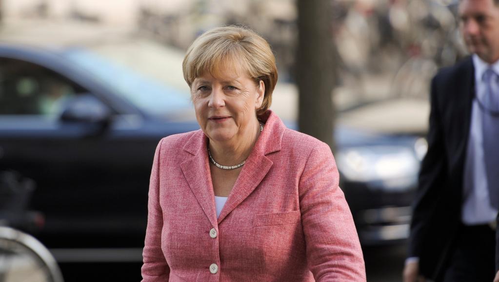 Réfugiés: Merkel pour prolonger les contrôles aux frontières en Europe