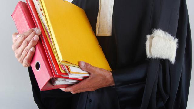 Étrangers non admis sur le territoire français: Polémique autour d’un tribunal à Roissy