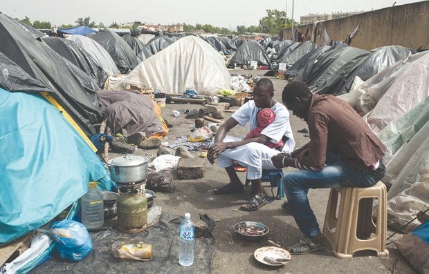 Migrants et réfugiés : enfin un statut !