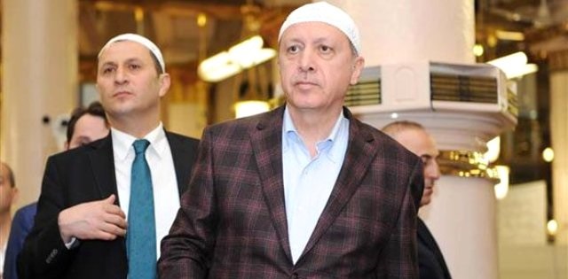 Turquie: Erdogan victime d’un malaise lors de la prière de l&rsquo;Aïd el-Fitr