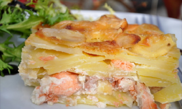Gratin de pommes de terre et saumon