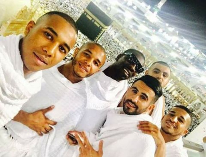 EN: Mahrez et Brahimi à la Mecque pour effectuer une Omra