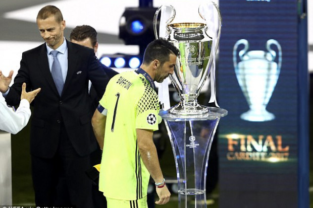 Juventus : Buffon se donne encore une chance