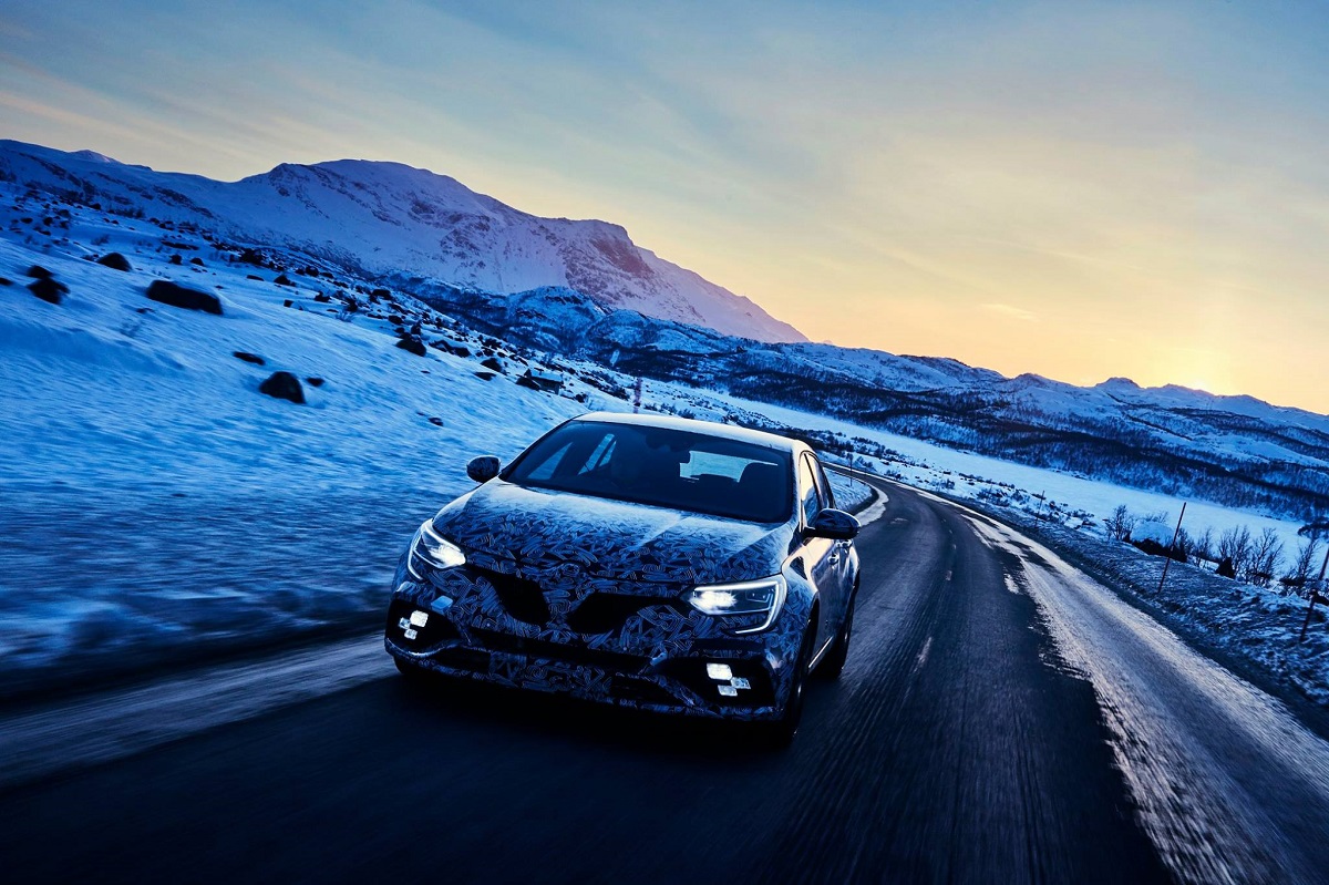 Renault Sport : La Renault Mégane 4 R.S. se frotte à la neige