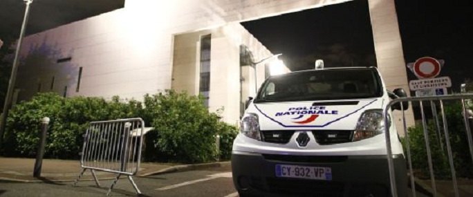 France: Un automobiliste tente de renverser des fidèles à la sortie de la mosquée de Créteil