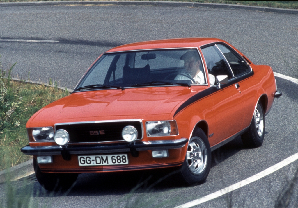 Opel : 50 ans de Commodore