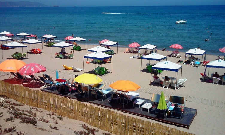 Rush vers les plages: Skikda submergée par les touristes