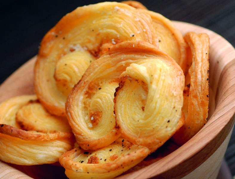 Palmiers croustillants au fromage