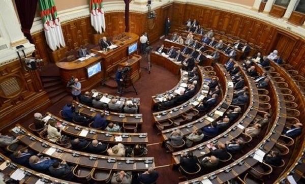 Les membres du Conseil de la Nation expriment à travers une motion de soutien leur satisfaction totale du Plan d’action du Gouvernement