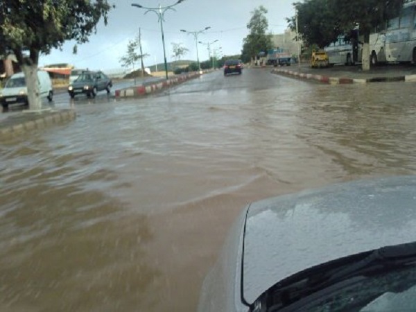 Sétif : les fortes averses provoquent une montée des eaux dans plusieurs quartiers