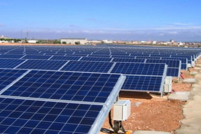 La centrale électrique solaire de Tindouf a assuré 15 % de la production électrique de la wilaya