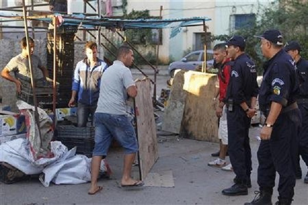Sidi Bel Abbès: La police sévit contre le squatt des trottoirs par les revendeurs informels