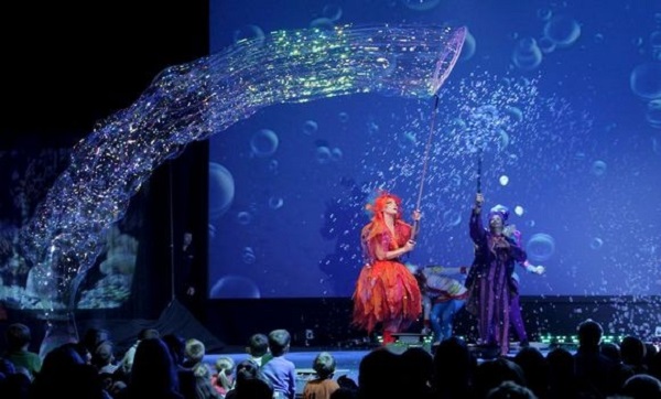 Le spectacle « Underwater Bubbles » présenté pour la 1ère fois en Algérie