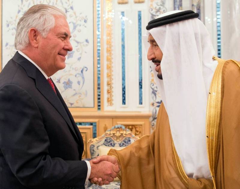 Crise des pays du golfe avec le Qatar: La France dépêche son ministre des AE