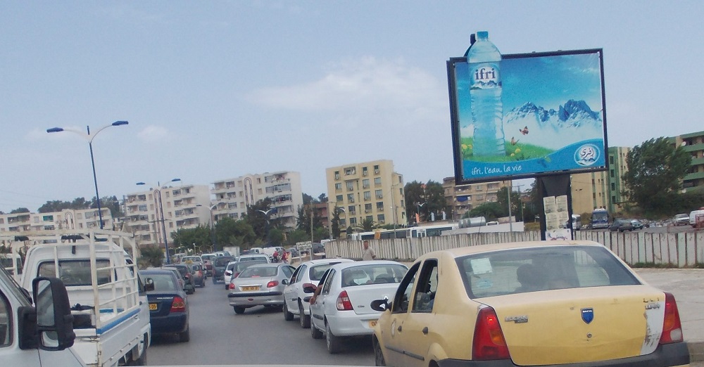 Constantine – Départs massifs vers le littoral: Les automobilistes coincés dans des bouchons monstres
