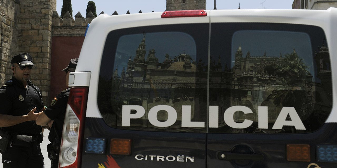 Espagne : Un homme attaque au couteau un policier à Melilla en criant « Allah Akbar »