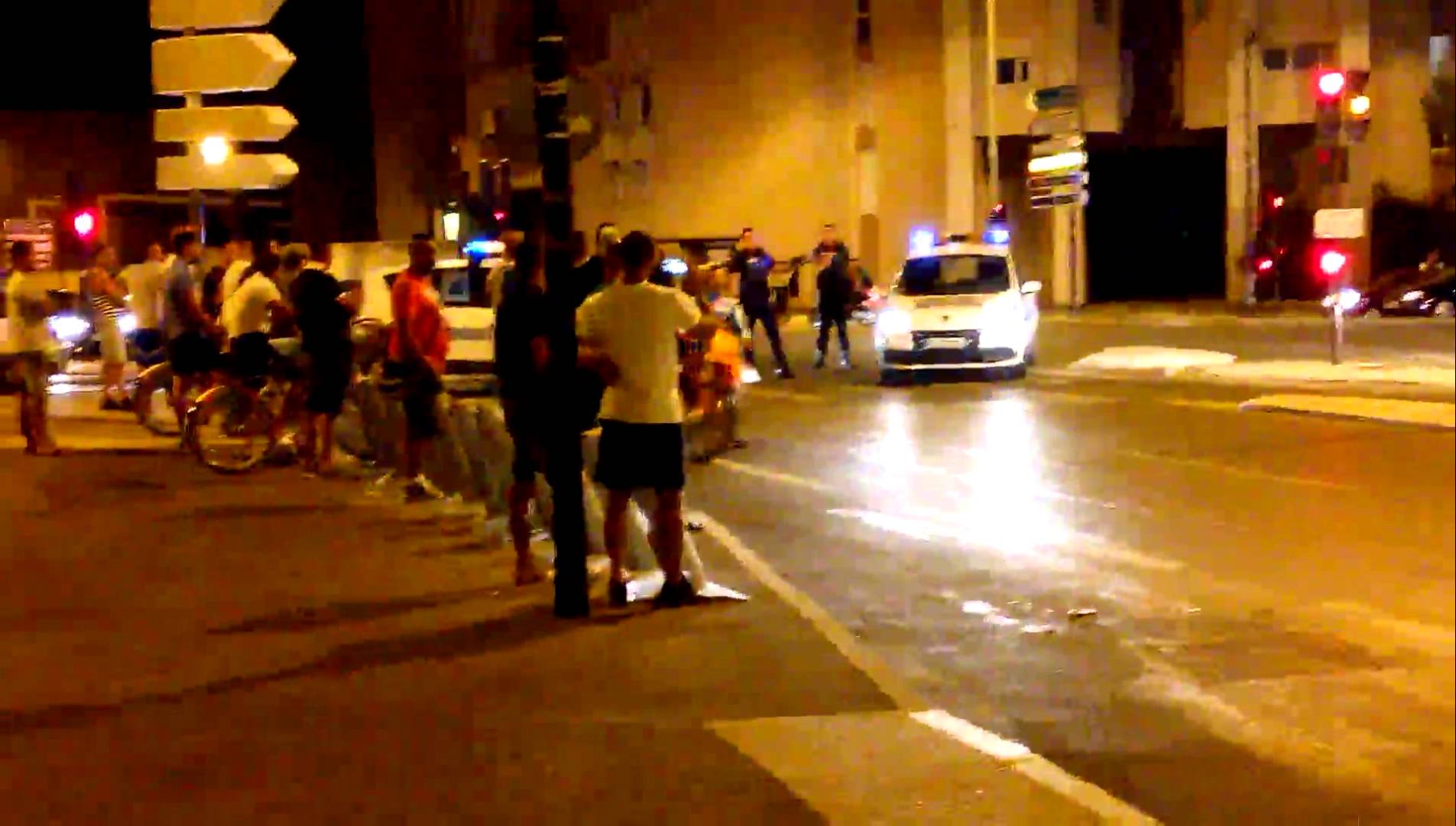 France: Huit personnes blessées dans une fusillade devant une mosquée à Avignon