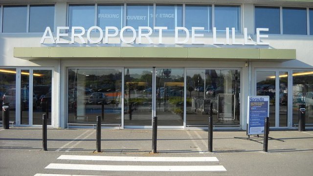 Avec un demi-kilo de cocaïne sur lui: Un cadre Algérien arrêté à l’aéroport de lille