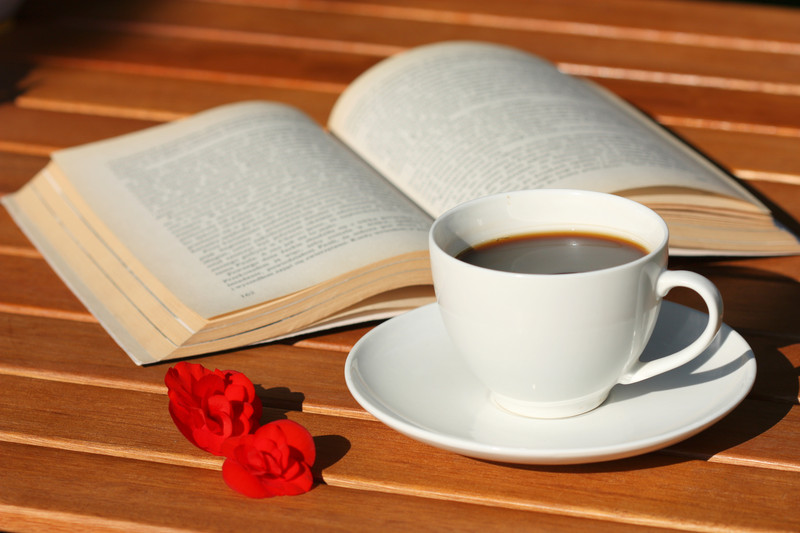 Sur initiative d’un particulier: Une bibliothèque dans un café maure !