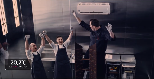 LG DualCool Air Conditioner construit une tour de chocolat