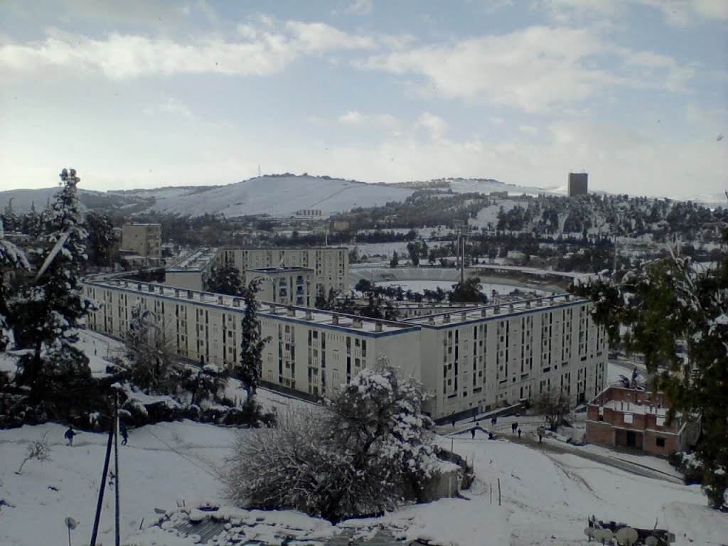 Constantine – Relogement: Sit-in des habitants de la cité des Mûriers devant la wilaya