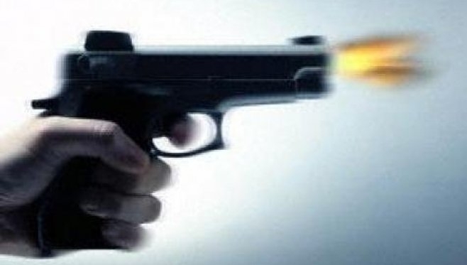 Constantine: Un homme abattu de trois balles par un policier