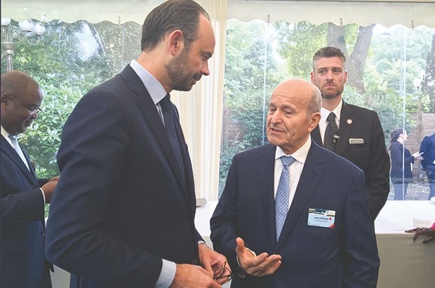 Ils se sont rencontrés hier en marge du Forum Paris Europlace: Issad Rebrab s’entretient avec Edouard Philippe