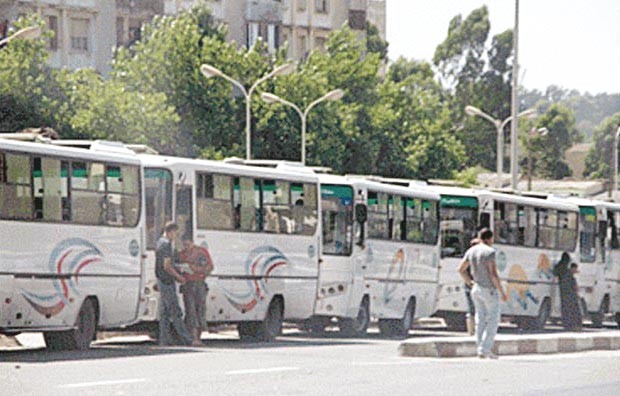 Collo: Les transporteurs bloquent l’accès ouest de la ville