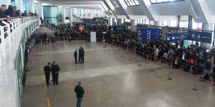 Arrestation à l’aéroport d’Alger d’un individu faisant l’objet d’un mandat d’arrêt pour trafic de drogue