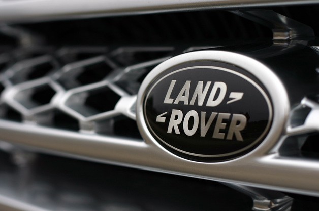Land Rover tease le nouveau Defender