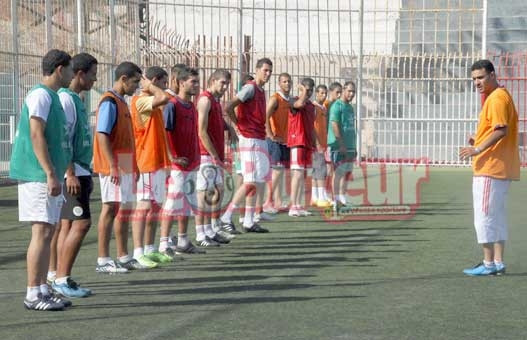 Graves incidents à Oran: Le coach de l’ASMO poignardé et les joueurs aspergés de ….