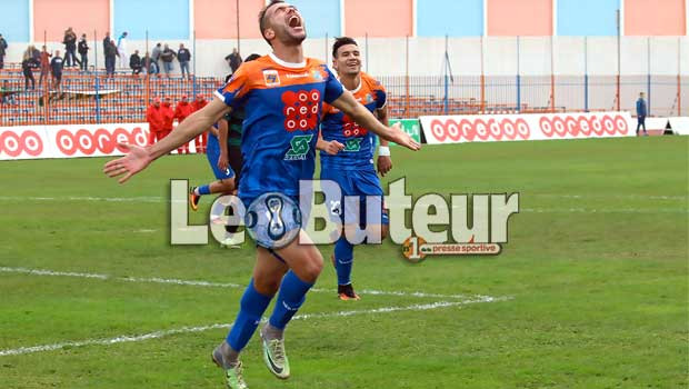 JSK : Boukhanchouche, troisième recrue